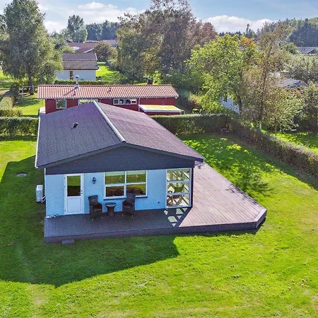 Todor - 150m From The Sea By Interhome *